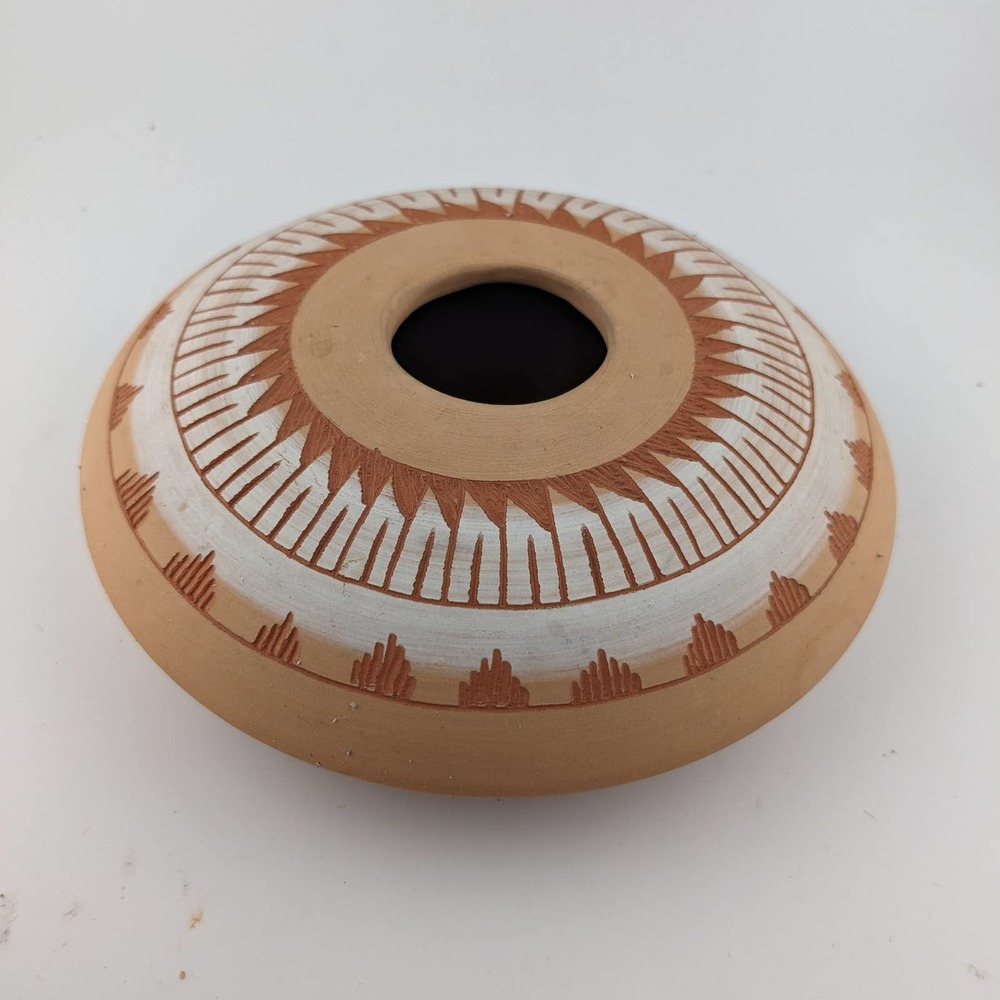 V HUNTER Handmade Painted Southwestern Style Seed Pot, Studio Pottery